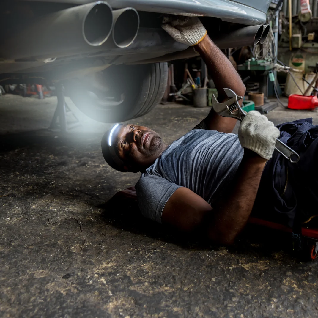 LumaBeam™ - Multifunksjonell 230° LED-hodelykt - NordKlover